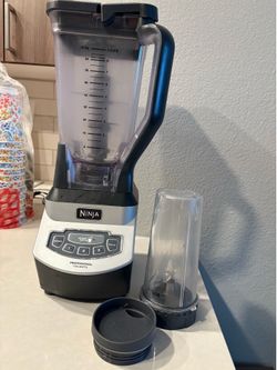 Ninja Blender with single serve option