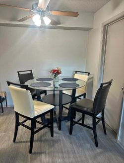 4-Piece Dining Set - Glass & Wood - Rooms To Go
