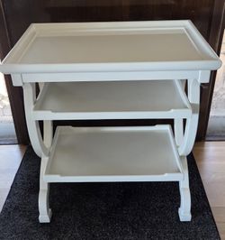 White Lacquer 3-Tier Side Table