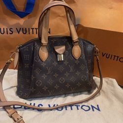 💯 Authentic Louis Vuitton Rivoli Pm