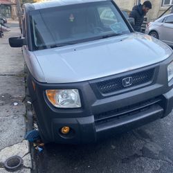 2005 Honda Element