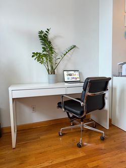 IKEA MICKE long table