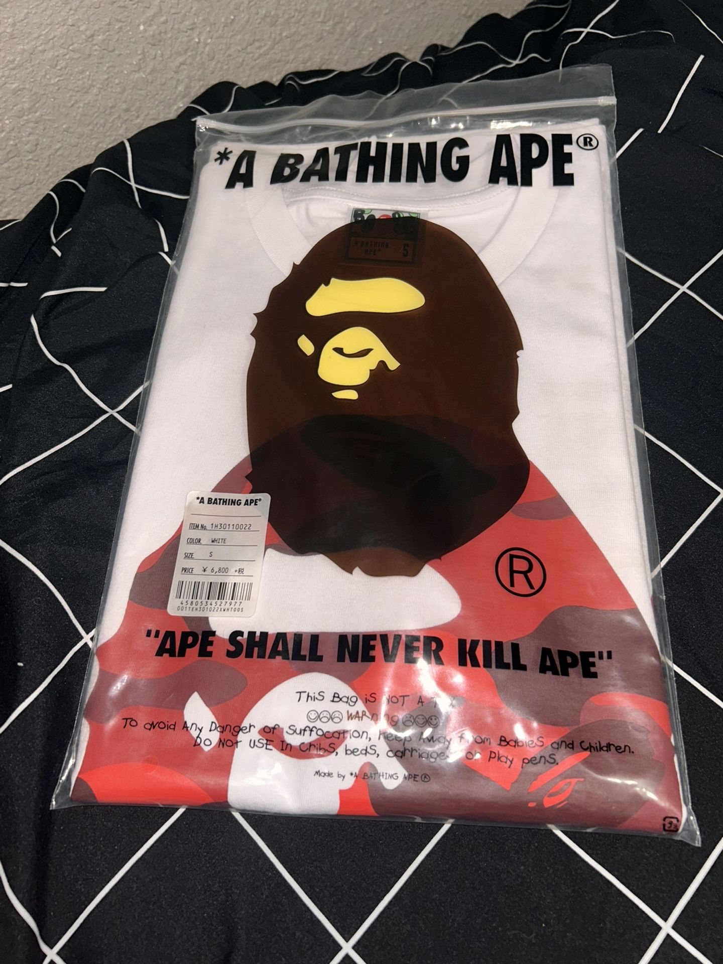 A Bathing Ape Men's T-Shirt WHITE Size Small