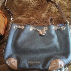 Michael Kors Authentic Purse Used 1 Time