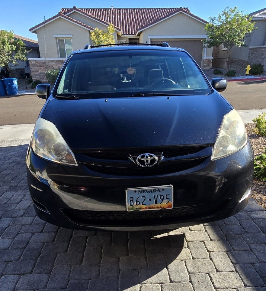 2010 Toyota Sienna
