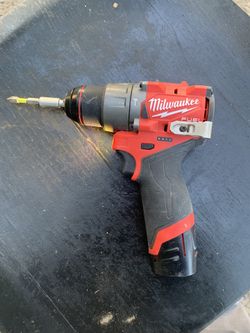 milwaukee m12 hammer drill