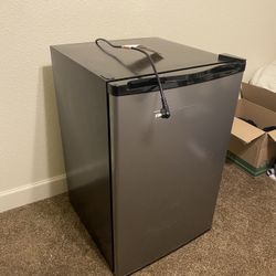Mini Refrigerator 