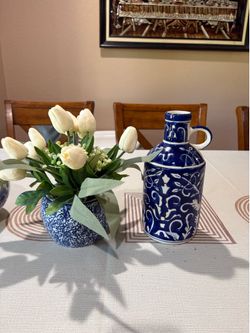 Brand new - Blue and white VASES