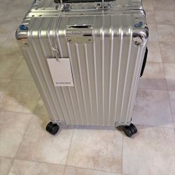 Rimowa Classic Cabin 