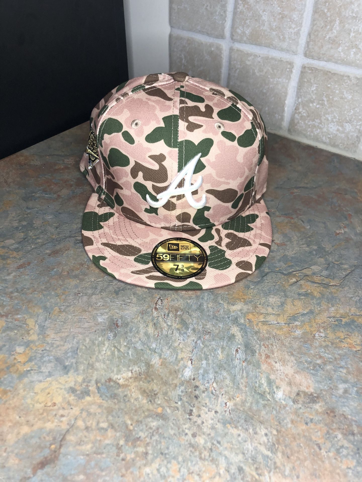New Era Atlanta Braves “Duck Camo” Fitted Hat sz.7 3/8
