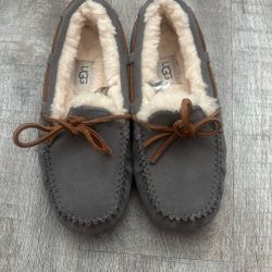 Ugg Slippers 