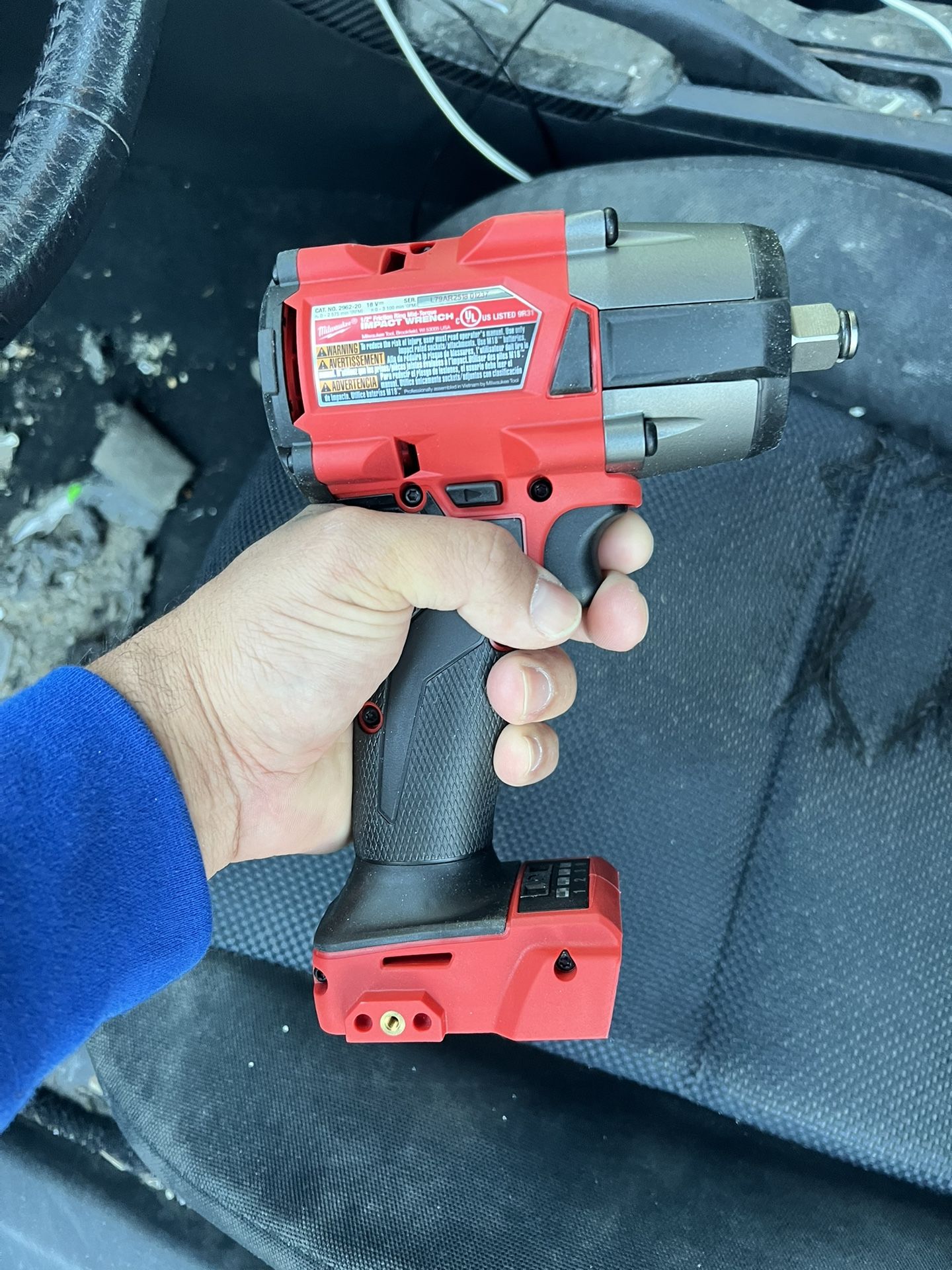 M18 FUEL Gen-2 18V Lithium-Ion Brushless Cordless Mid Torque 1/2 in. Impact Wrench