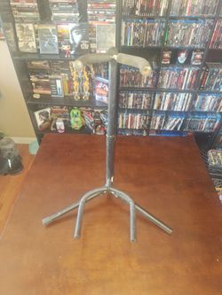 Guitar stand
