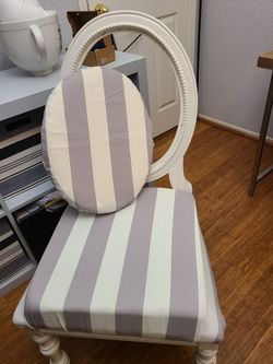 Project Chair $10