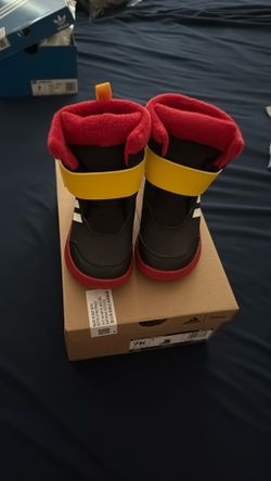 Winter play Mickey Boots