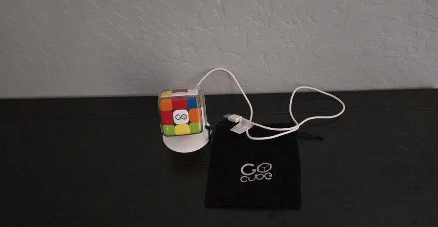 Go Cube Edge Full Pack- Electronic Rubik's Cube