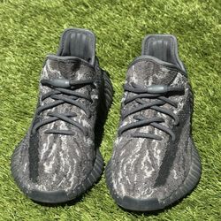 adidas Yeezy Boost 350 V2