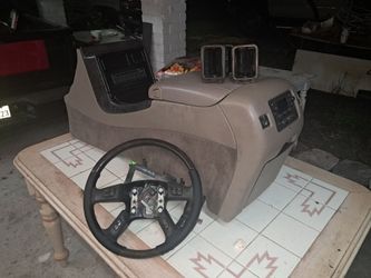 Denali parts 03-06 seats steering wheel console