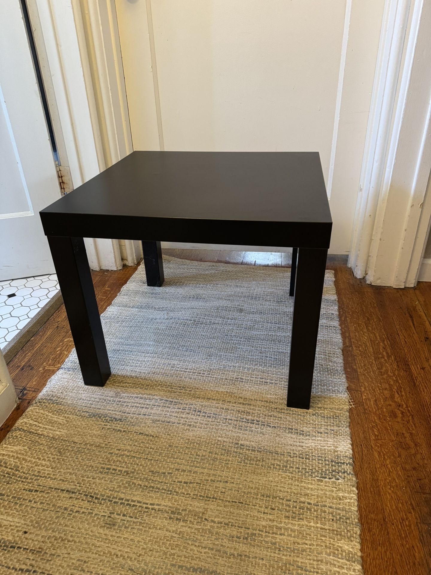 End Table : Set Of 2