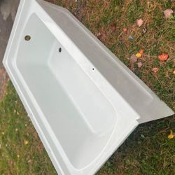 Bathtub 