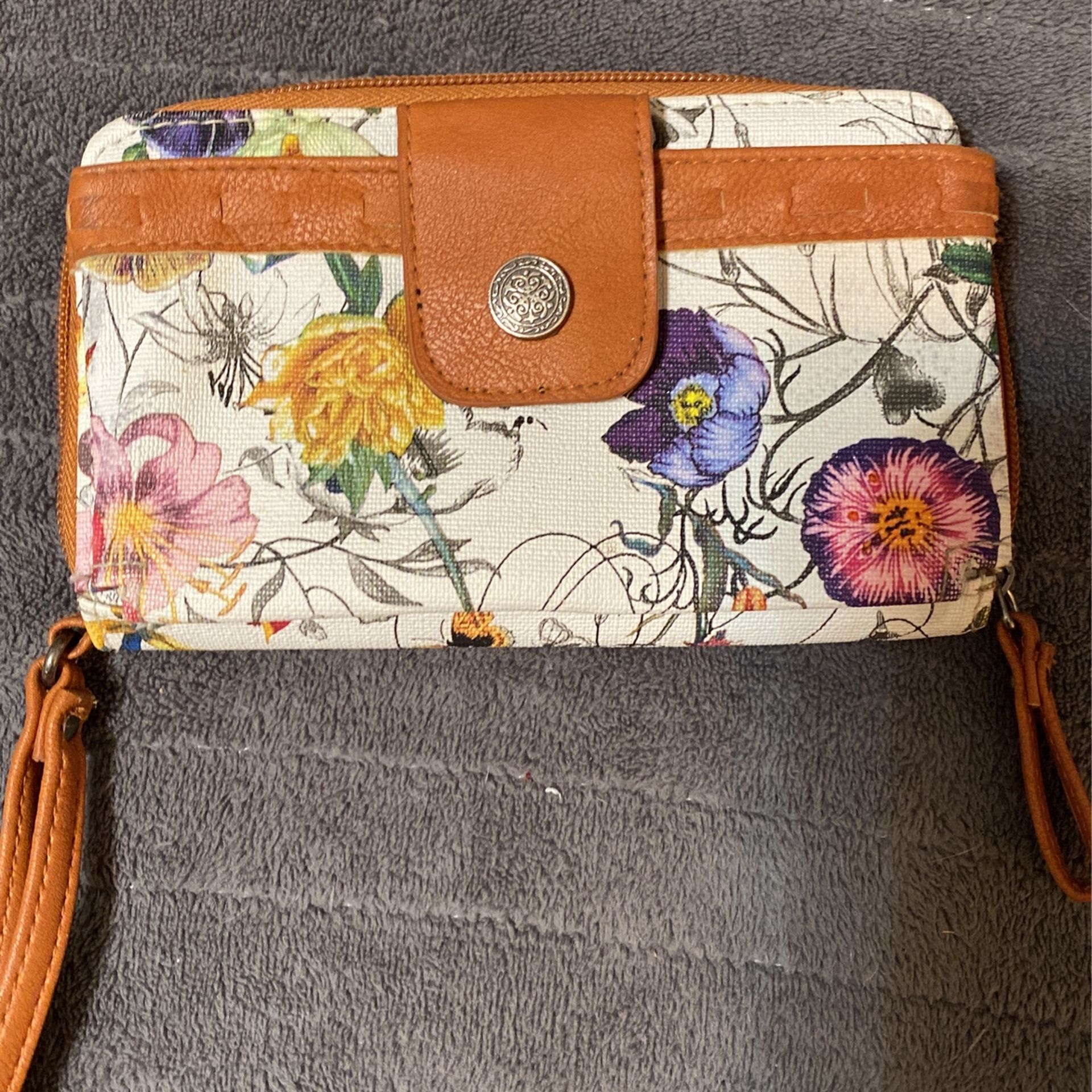 Maurice’s Floral Zippered Wallet 