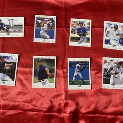 Lot of 8 baseball cards