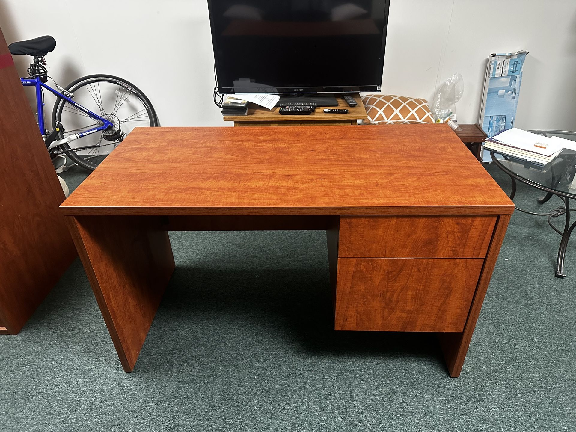 Cherry Color Desk