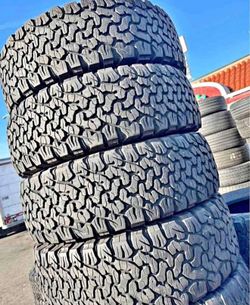 265/70/17 Bfgoodrich Selling a set of 4 tires in excellent condition 🫡