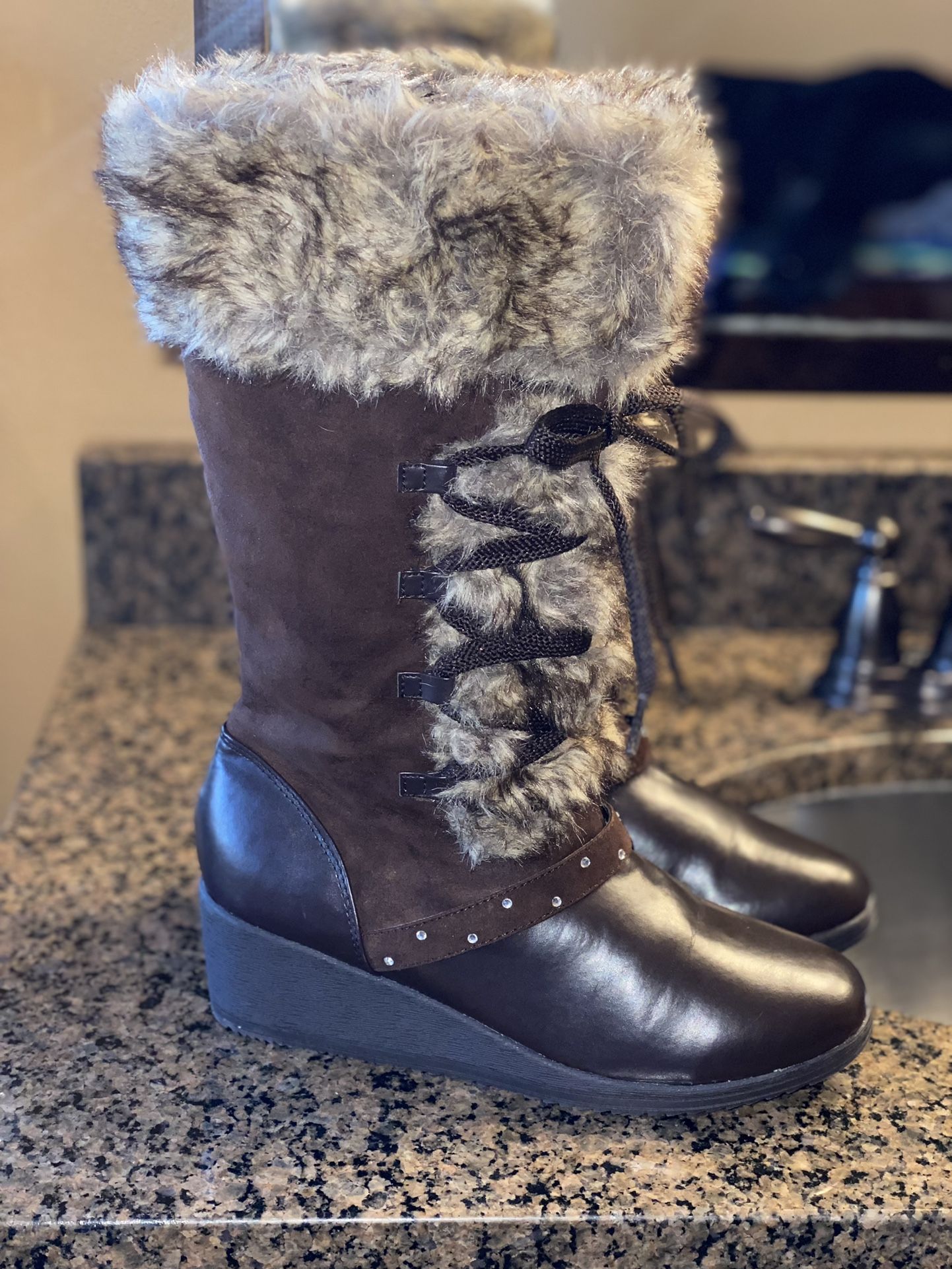 🔥Canyon River Blues “Rita” Fur Boots (size 6)🔥