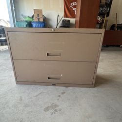 Metal Filing Cabinet 