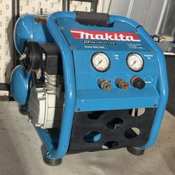 MAKITA COMPRESSOR MODEL MAC2400