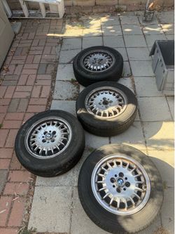 “14 bmw e30 bottle cap styled rims