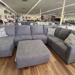 New Ashley Brand Gray Sectional Sofa Couch *Ottoman Sold Separately *