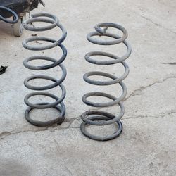 96-2002 Toyota 4 Runner Rear Springs
