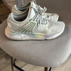 Puma Sneakers