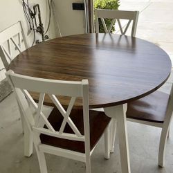 5-Piece!Dining Set - Round Table & 4 Chairs - Great Condition