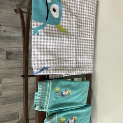 Shower curtain and hand towels