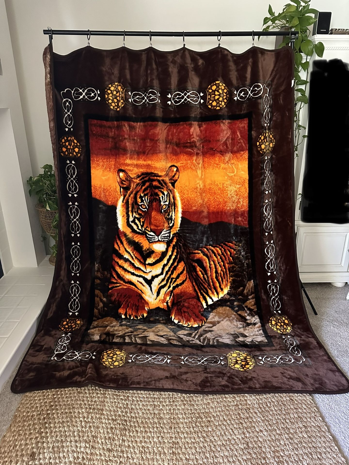 Vintage Boho MCM Jungalow Tiger Fleece Bed Blanket