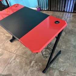 Gaming Desk $40