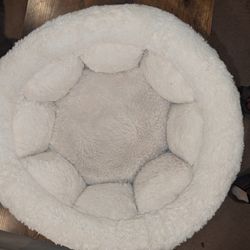 Best Friends by Sheri Cuddle Cup pet bed dog bed cat bed