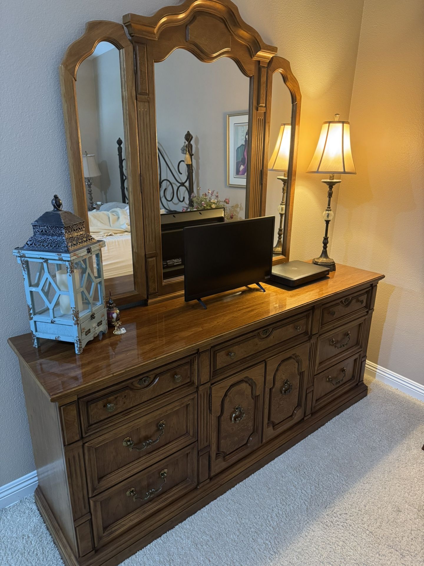 Dresser