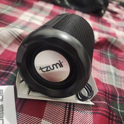 Tzumi Portable Speaker New