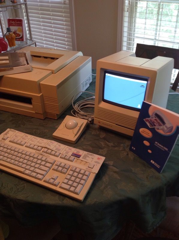 Rare!! Macintosh SE 30 and laser writer