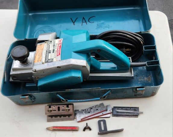Makita 1100 Power Planer