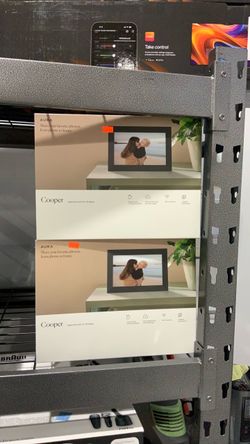 Aura Cooper Digital Photo Frame $70