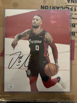 Damian Lillard autographed photo