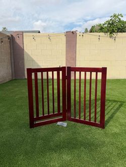 Primetime Petz 2 Panel Freestanding Pet Gate (35th Ave & Bell Rd)
