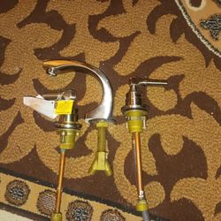 Water Ridge Bathroom Faucet