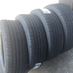 TIRE SET. 4  NEW DUNLOP SIGNATURE II TIRES  ( 215/60 R17 ) 💥PRICE HAS BEEN REDUCED $300!! 💥 