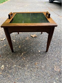 Broyhill  MCM  side table with serving tray